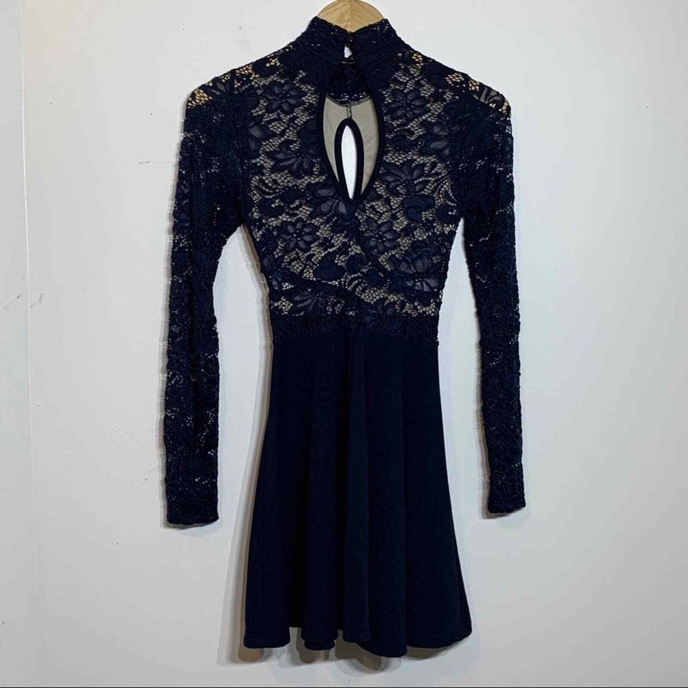 EUC Bodycon Navy and Nude Lacey Long Sleeve Dress‎